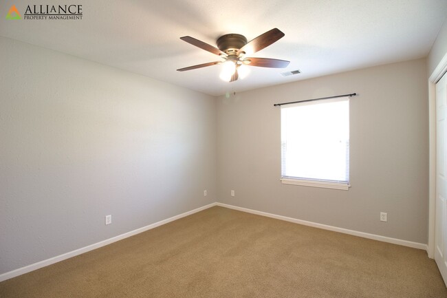 Building Photo - Beautiful 4 Bedroom - 2 Bath Home Close to Flint Hills Christian School!