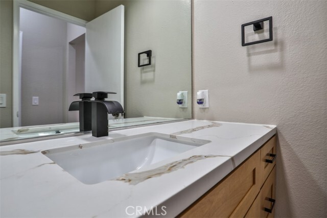 Building Photo - 176 Cll Renata