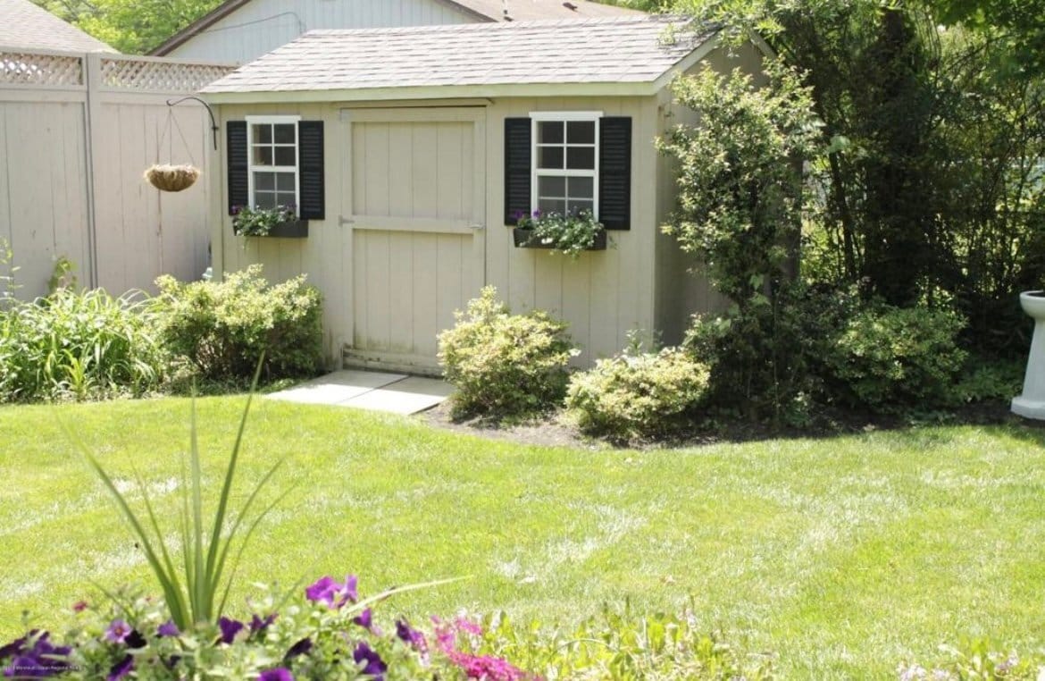 Building Photo - 46 Asbury Ave