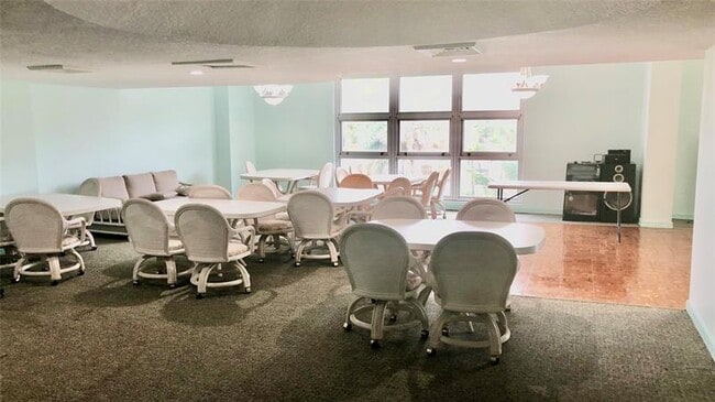 Building Photo - 531 N Ocean Blvd