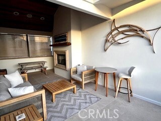 Building Photo - 601 Poinsettia Ave