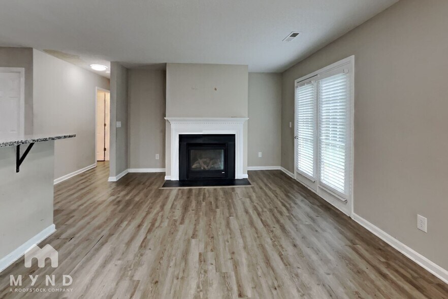 Building Photo - 4076 Clovelly Dr