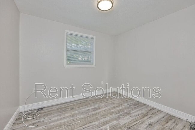 Building Photo - 12870 101st Way N