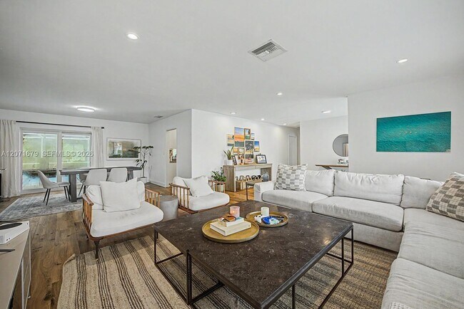 Building Photo - 7100 SW 119th St