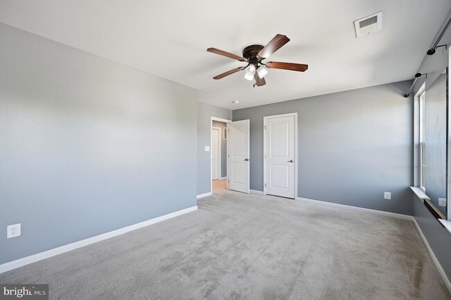 Building Photo - 687 Blossom Tree Rd