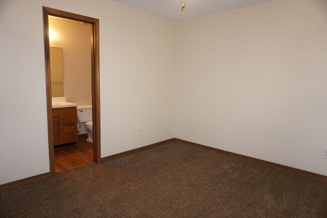 Building Photo - 5672 Bryner Dr