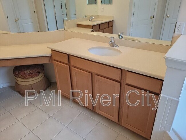 Building Photo - 14283 Big Spring St