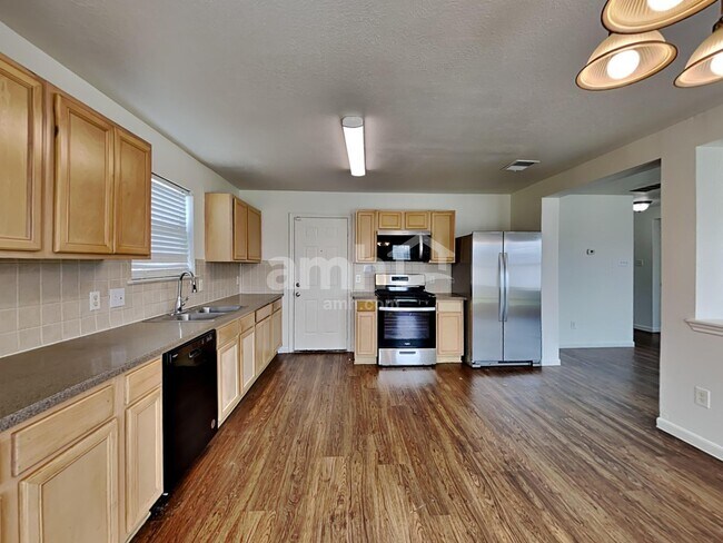 Building Photo - 15431 Kellerwood Dr