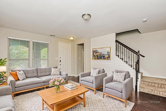 Building Photo - 8748 Maple Ridge Trail