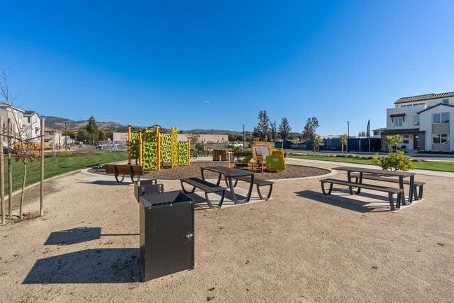 Building Photo - Newly Constructed 3-Bedroom, 2.5-Bath Home with Separate Owner Suite