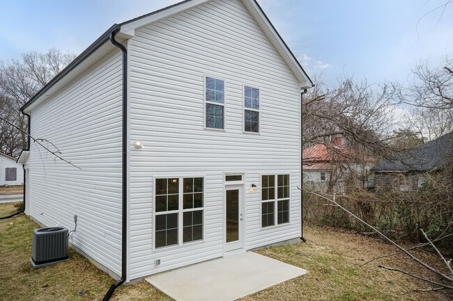 Building Photo - Brand New Three Bedroom Home!