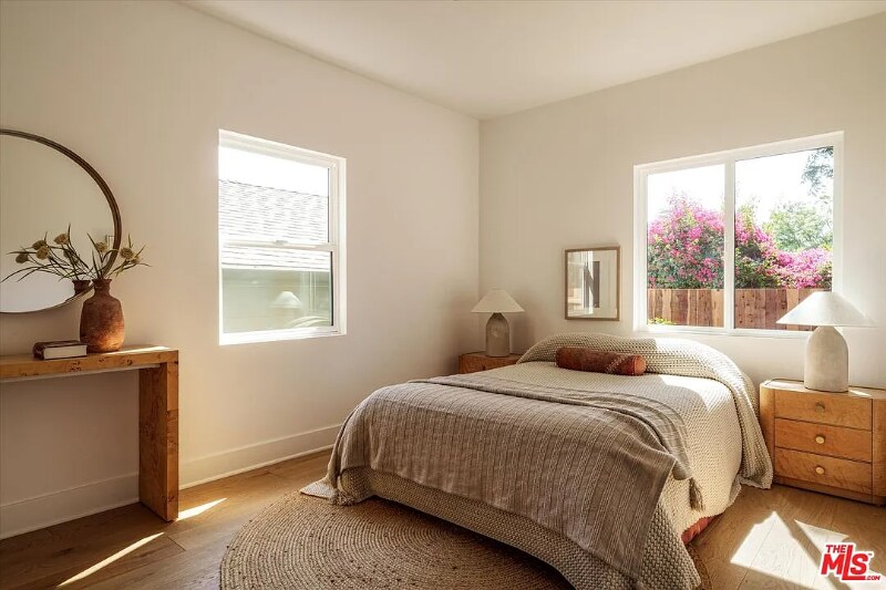 Building Photo - 5033 Townsend Ave