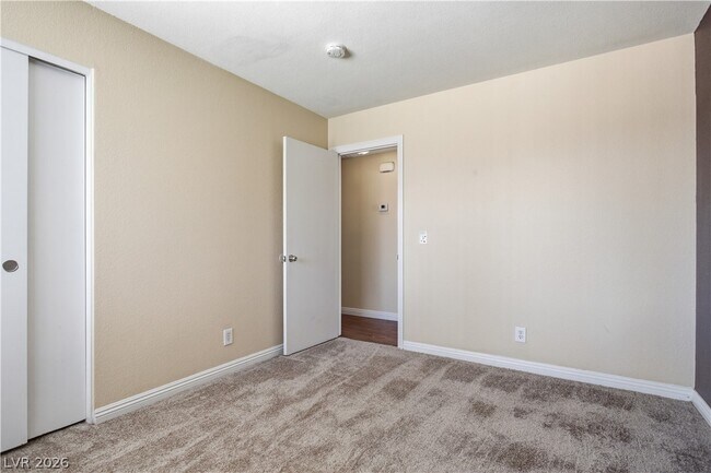 Building Photo - 5221 Percheron St