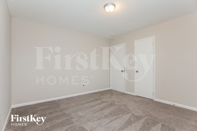 Building Photo - 1320 Eagles Landing Dr