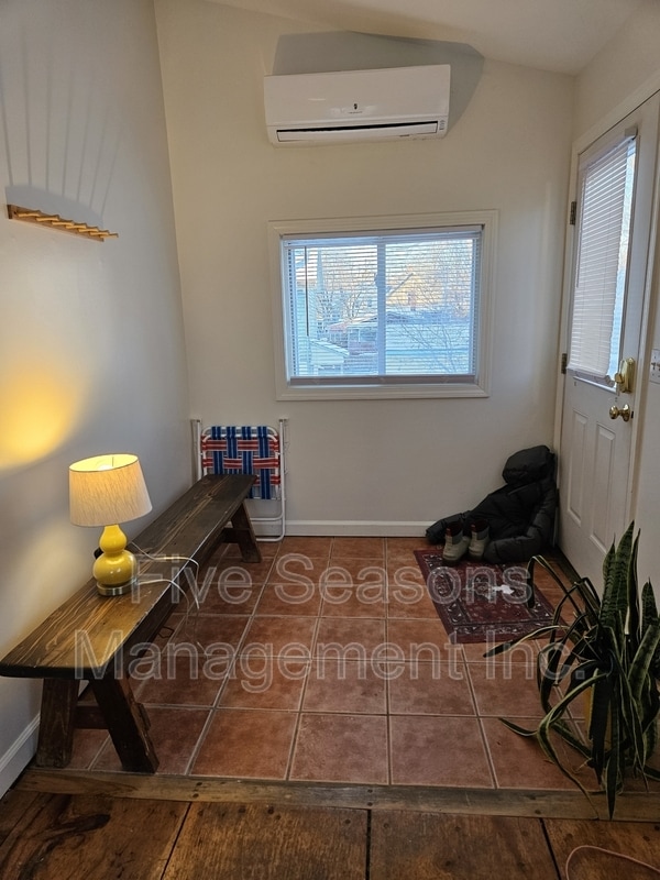 Building Photo - 22-24 Hayward Street - 4 (second floor rear)