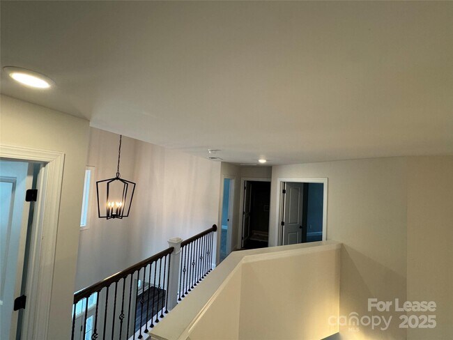 Building Photo - 3011 Waxhaw Crossing Dr