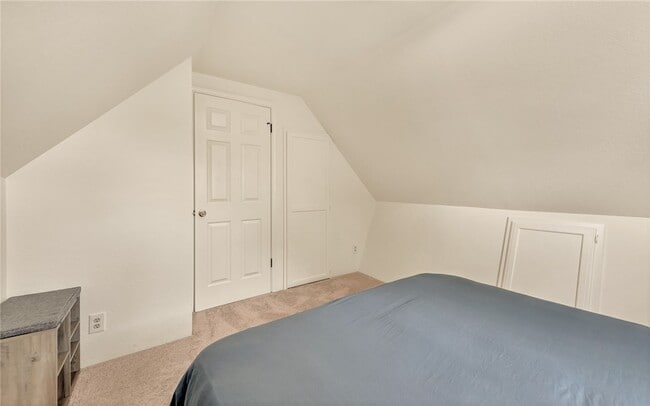 Building Photo - 801 NW C St