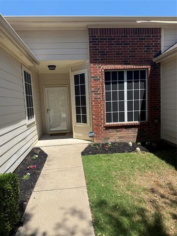 Building Photo - 205 Bexar Dr