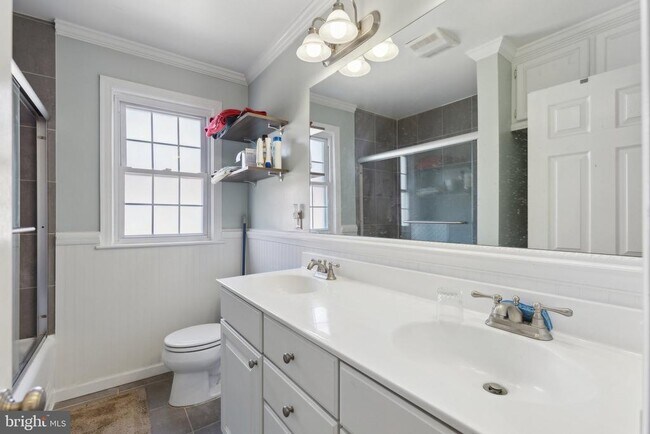 Building Photo - 2650 39th St NW