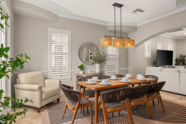 Building Photo - 1227 Radiant St