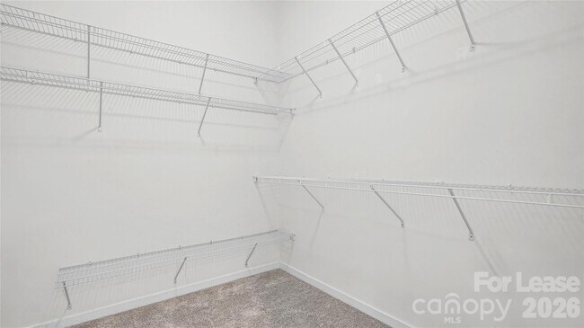 Building Photo - 2125 Southend Dr