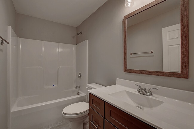 Building Photo - 330 Pauline Ingle Dr