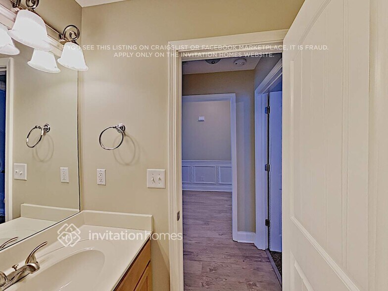 Building Photo - 4731 Sweet Water Dr