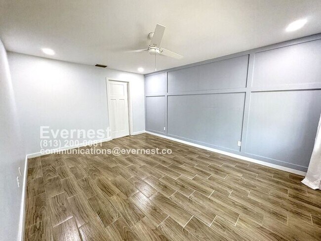 Building Photo - 3-Bedroom/2-Bath Home with Fenced Yard & Private Pool/ Available Soon!
