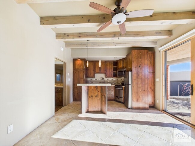 Building Photo - City Lights