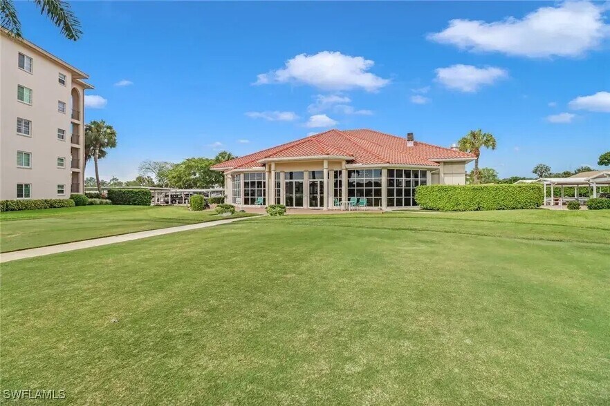 Clubhouse (Golf Course Side) - 5 High Point Cir W