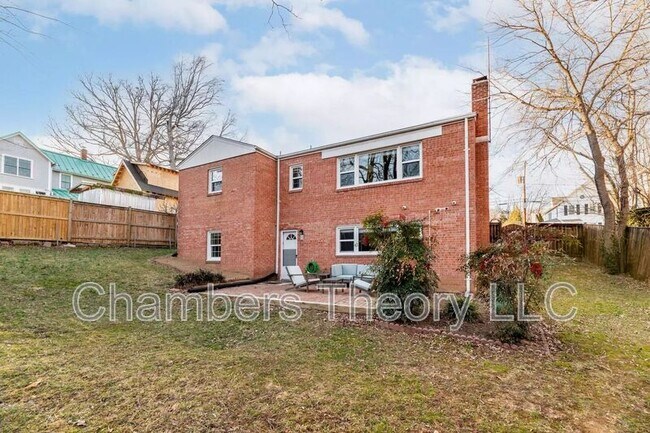 Building Photo - 4706 8th Rd S