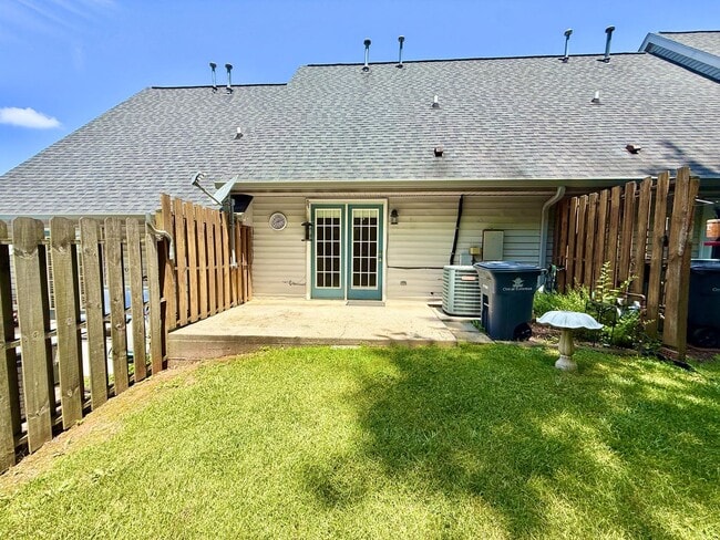 Building Photo - 5010 Trace Manor Ln