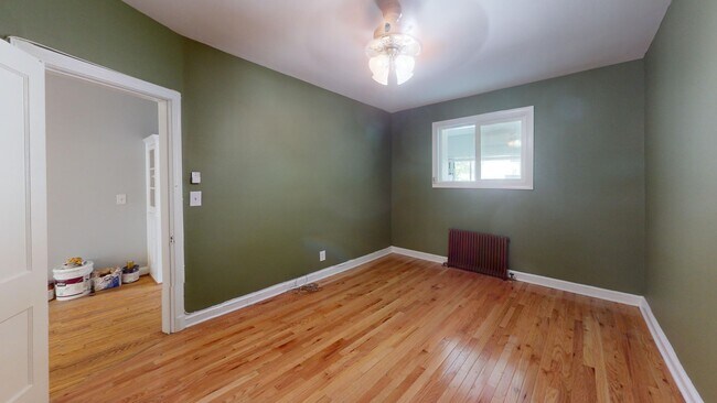 Building Photo - 4021 7th St NE