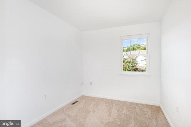 Building Photo - 509 McManus Way