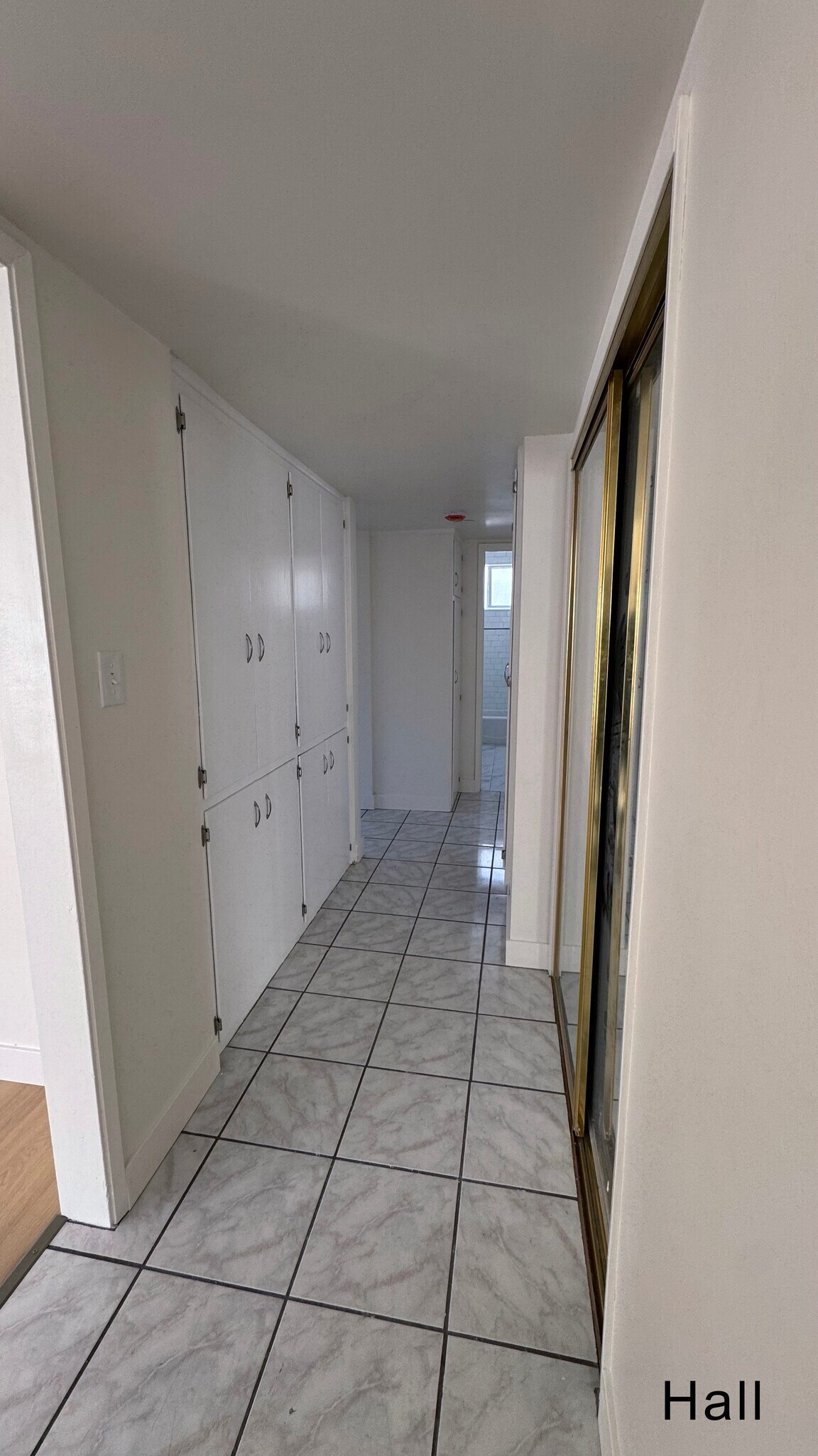 Hall - 716 Glenway Dr