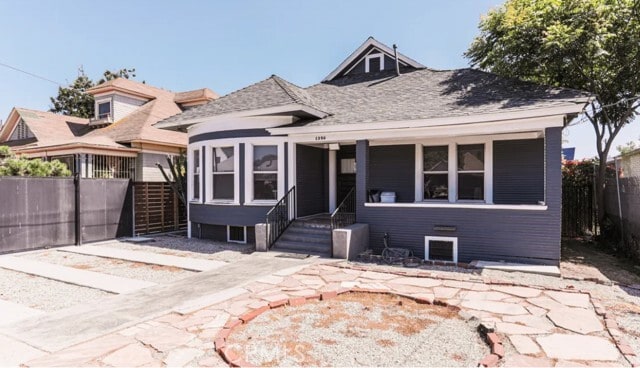 Building Photo - 1356 W 30th St