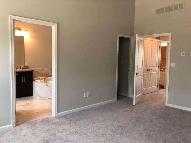 Building Photo - 2780 Ashcombe Dr.