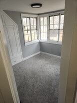 Building Photo - 64 Tryon Park