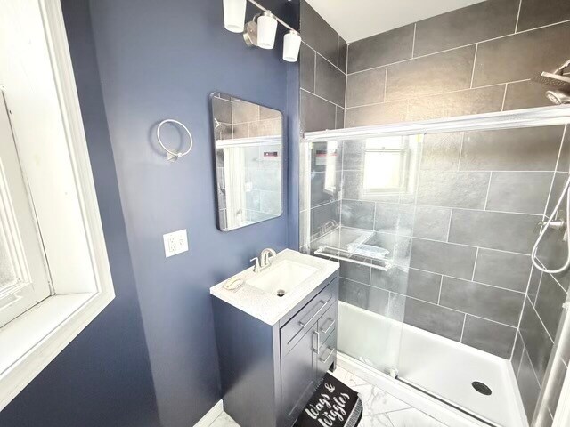 Building Photo - 2717 W Peterson Ave