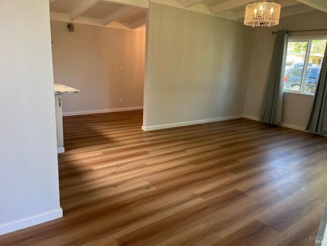 Building Photo - 100 Joan Dr