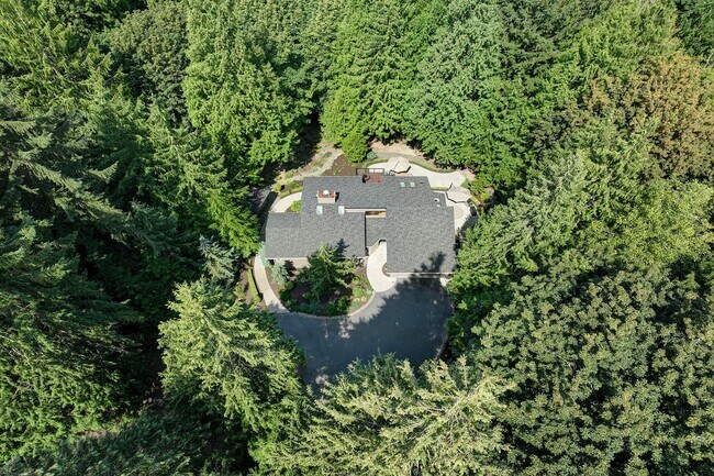 Building Photo - 4bd/3ba Sammamish House
