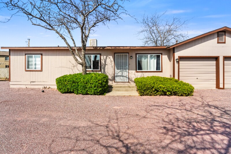Building Photo - 8849 Len Ct