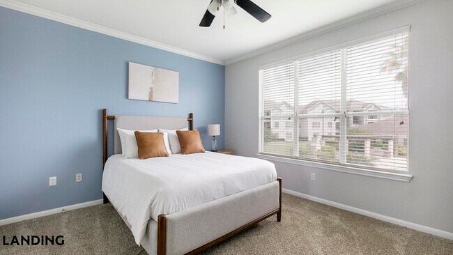 Building Photo - 14807 Woodland Hills Dr