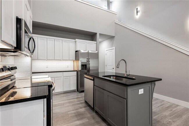 Building Photo - 652 Sun Meadows Loop