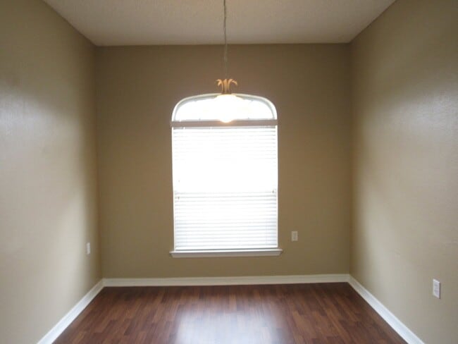 Building Photo - North Pensacola Home with Community Pool –...