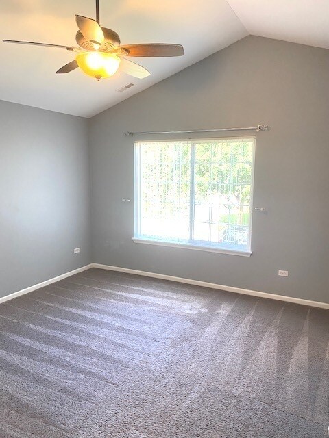 Building Photo - 2468 Hillsboro Ln