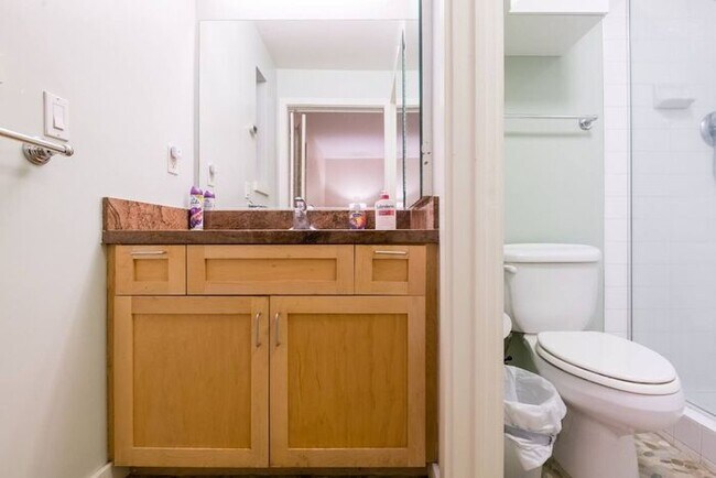 Building Photo - 350 N 2nd St