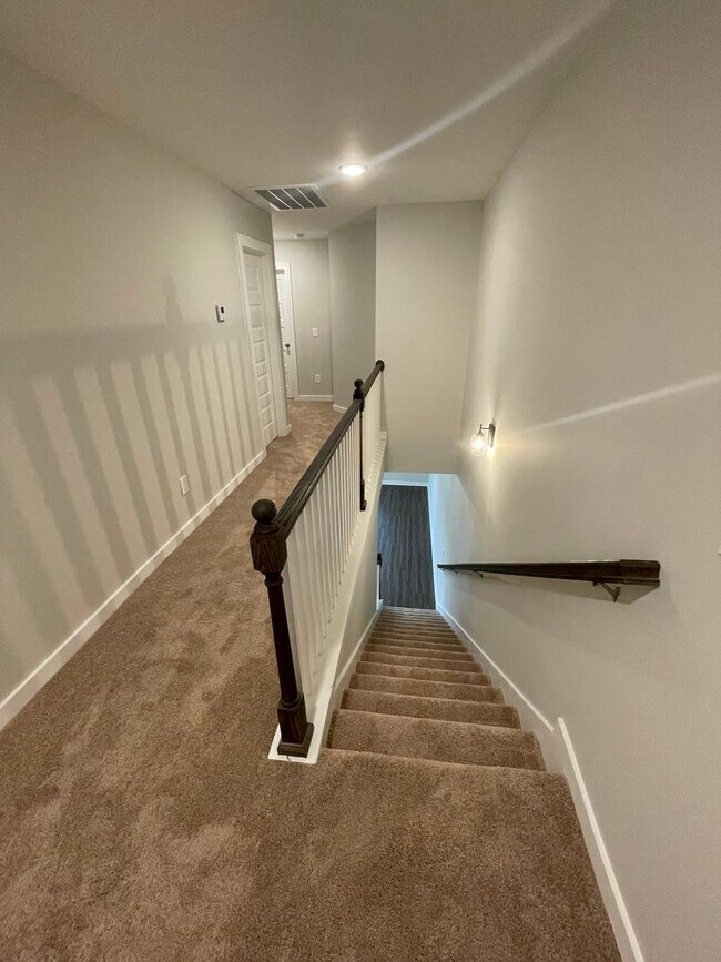 Building Photo - Home for Rent in Calera, AL!!! Available to View Now!!!