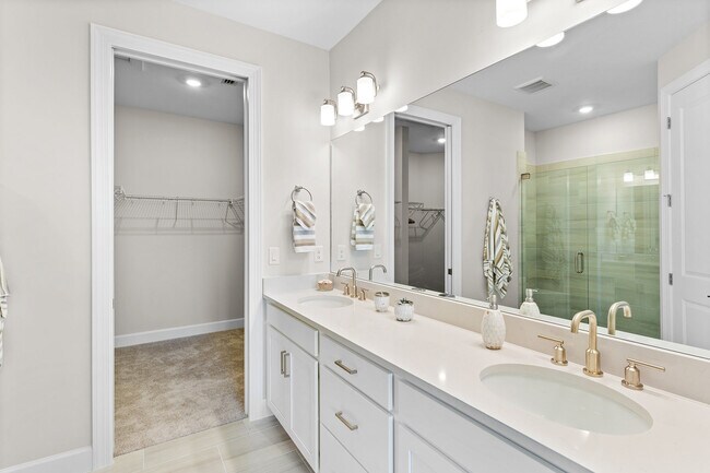 Building Photo - 15657 Gavello St