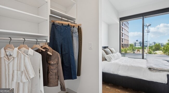 Building Photo - 660 11th St NW